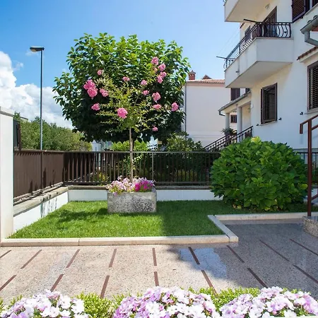 Studio Apartment Noah Rovinj Exterior photo